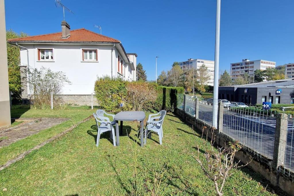 Maison Aurillac - 2 Chambres - Parking Gratuit Экстерьер фото